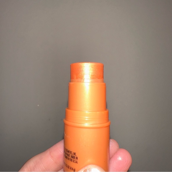 (3 for $15) Elf monochromatic multi face stick - Picture 4 of 5